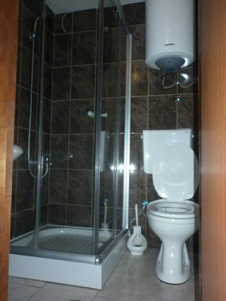 Apartments Emerald Ulcinj Bagian luar foto