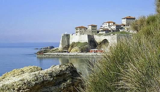 Apartments Emerald Ulcinj Bagian luar foto