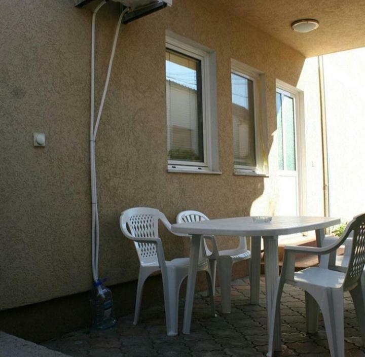 Apartments Emerald Ulcinj Bagian luar foto